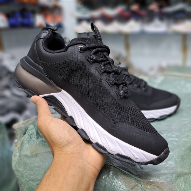 کفش مردانه طبیعت گردی و شهری اسکیچرز مکس پروتکت Skechers max protect / ضمانت کیفیت و ویتنام / سایز 40 الا 45