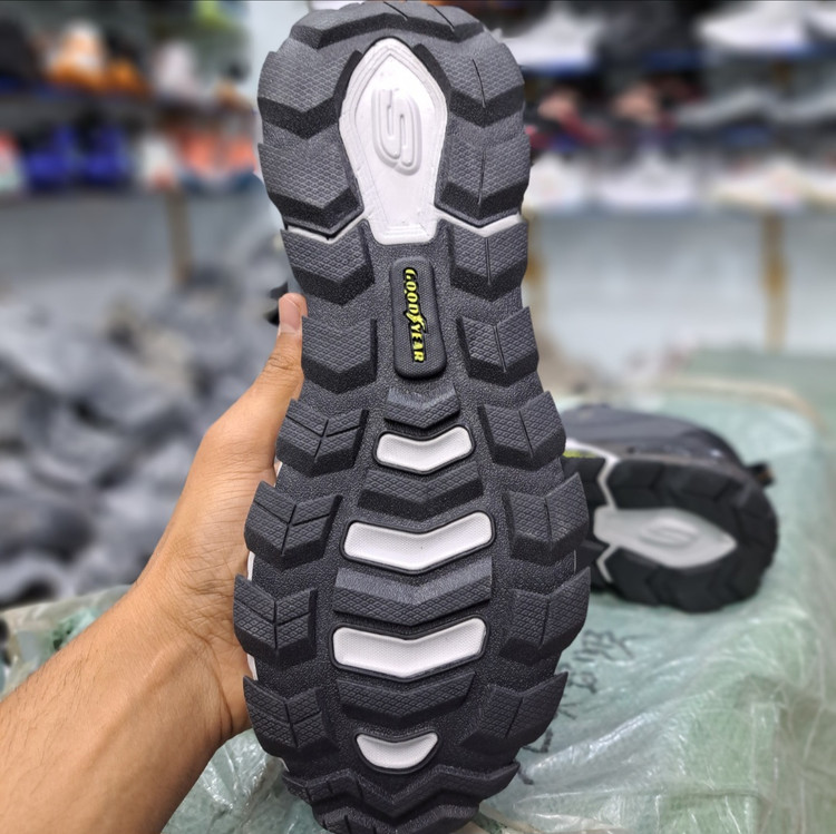 کفش مردانه طبیعت گردی و شهری اسکیچرز مکس پروتکت Skechers max protect / ضمانت کیفیت و ویتنام / سایز 40 الا 45