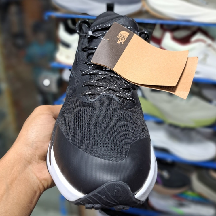 کتونی مستر کوالیتی نورث فیس آلتامسا ۵۰۰ the north face altamesa / ضمانت کیفیت کالا / سایز ۴۰ الا ۴۵