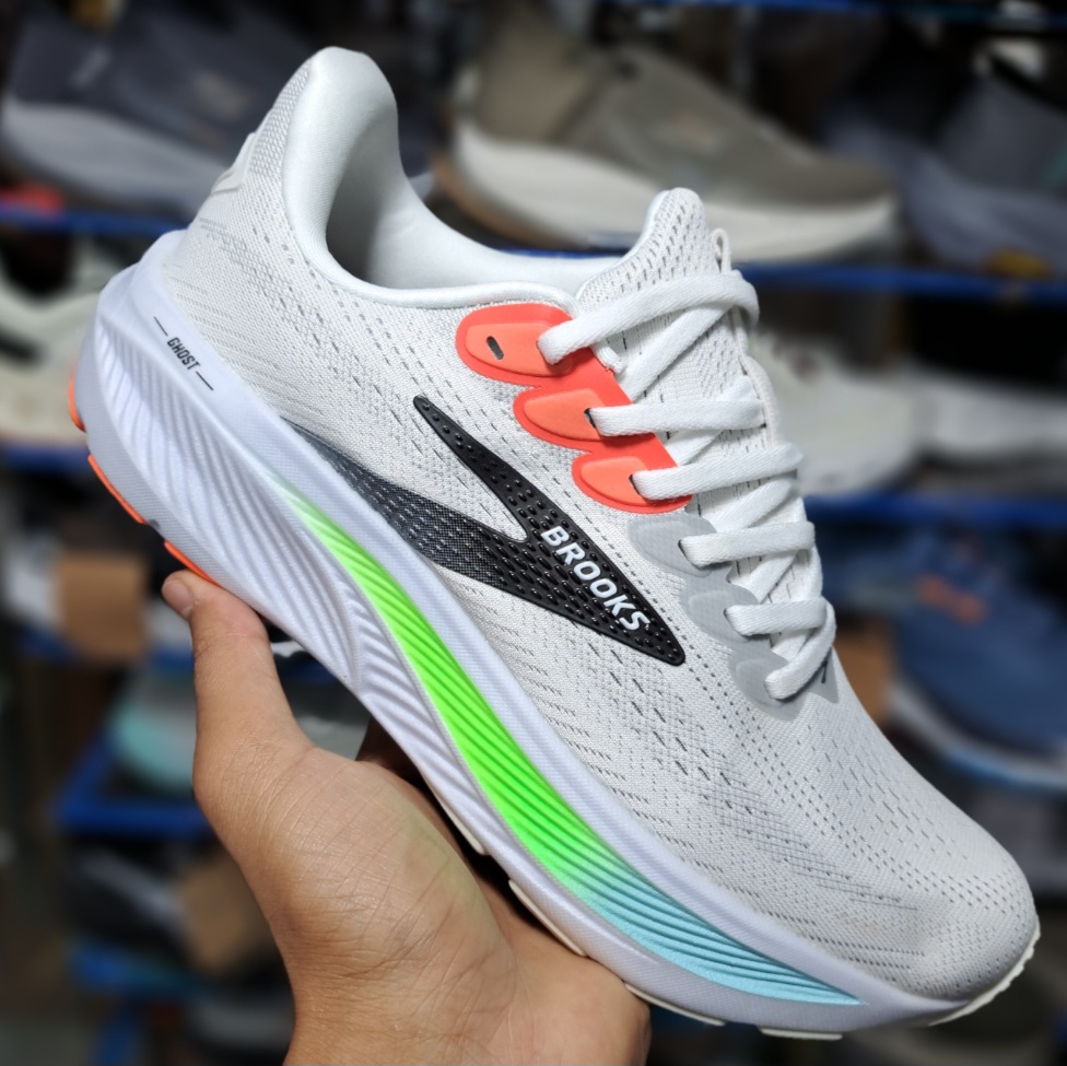 کتونی رانینگ و پیاده روی بروکس گاست ۱۷ Brooks ghost 17 / ضمانت کیفیت / سایز ۴۰ تا ۴۵