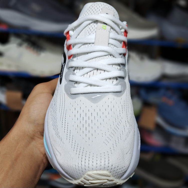 کتونی رانینگ و پیاده روی بروکس گاست ۱۷ Brooks ghost 17 / ضمانت کیفیت / سایز ۴۰ تا ۴۵