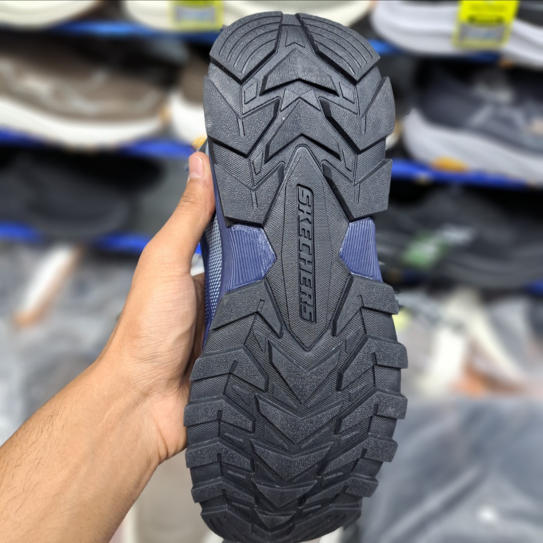 کفش مردانه اسکیچرز اوت دور Skechers outdoor / ضمانت کیفیت و ویتنام / سایز ۴۰ الا ۴۵