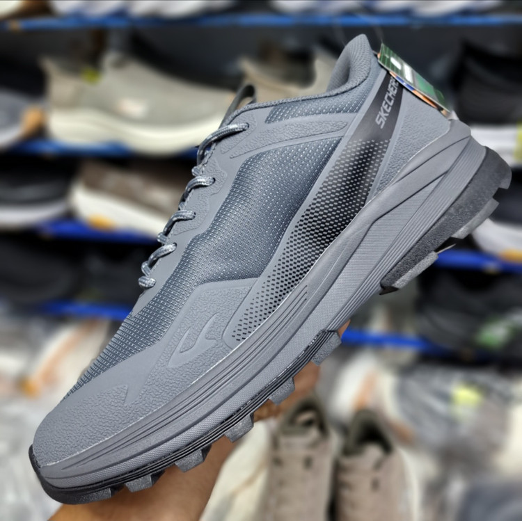 کفش مردانه اسکیچرز اوت دور Skechers outdoor / ضمانت کیفیت و ویتنام / سایز ۴۰ الا ۴۵