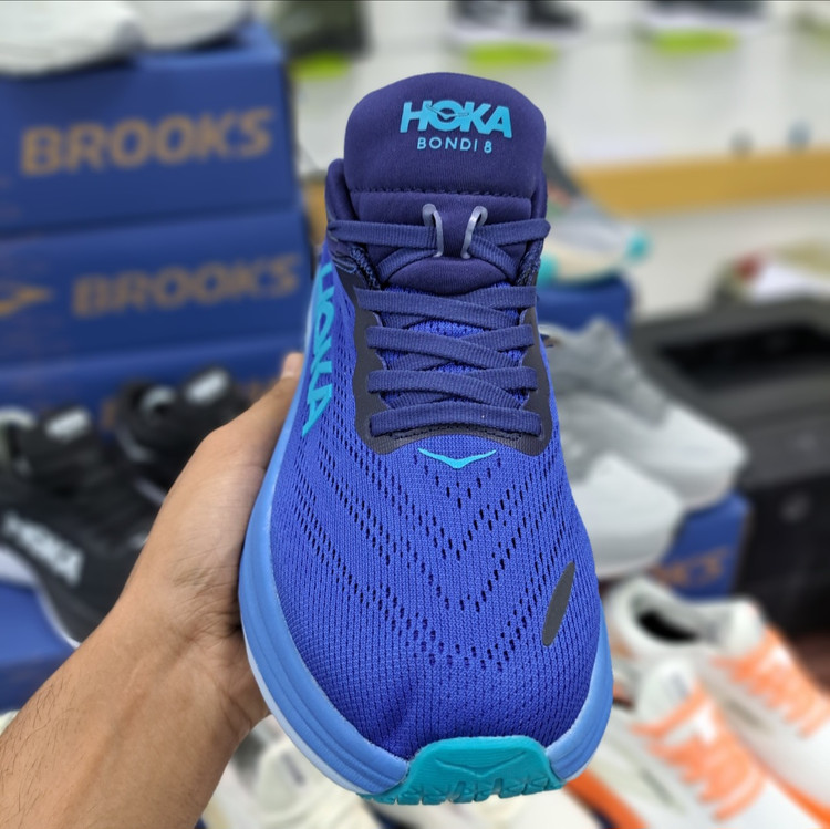 کتونی رانینگ و پیاده روی مردانه هوکا باندی ۸ hoka bondi 8 / پیاده روی و رانینگ / ضمانت کیفیت و ویتنامی / سایز ۴۰ الا ۴۵