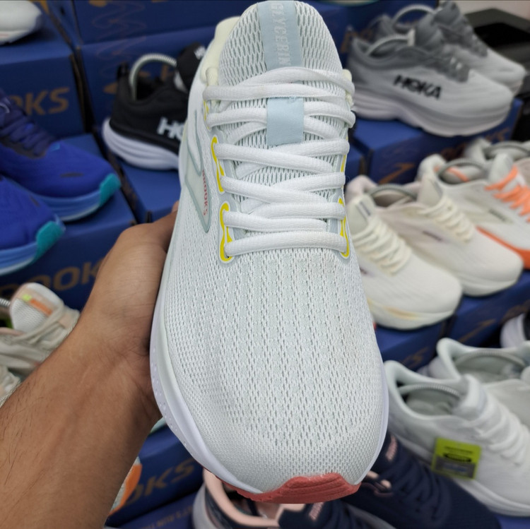 کتونی رانینگ و پیاده روی بروکس گلیسیرین جی تی اس ۲۱ Brooks Glycerin gts 21/ ضمانت کیفیت و ویتنام / سایز ۴۰ الا ۴۵