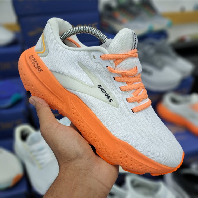 کتونی رانینگ و پیاده روی بروکس گلیسیرین جی تی اس ۲۱ Brooks Glycerin gts 21/ ضمانت کیفیت و ویتنام / سایز ۴۰ الا ۴۵