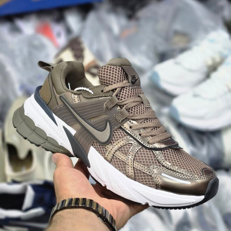 کتونی رانینگ و پیاده روی ست زنانه و مردانه نایک کلشون وی تو کی nike v2k / ضمانت ویتنام و کیفیت / سایز ۳۷ الا ۴۵