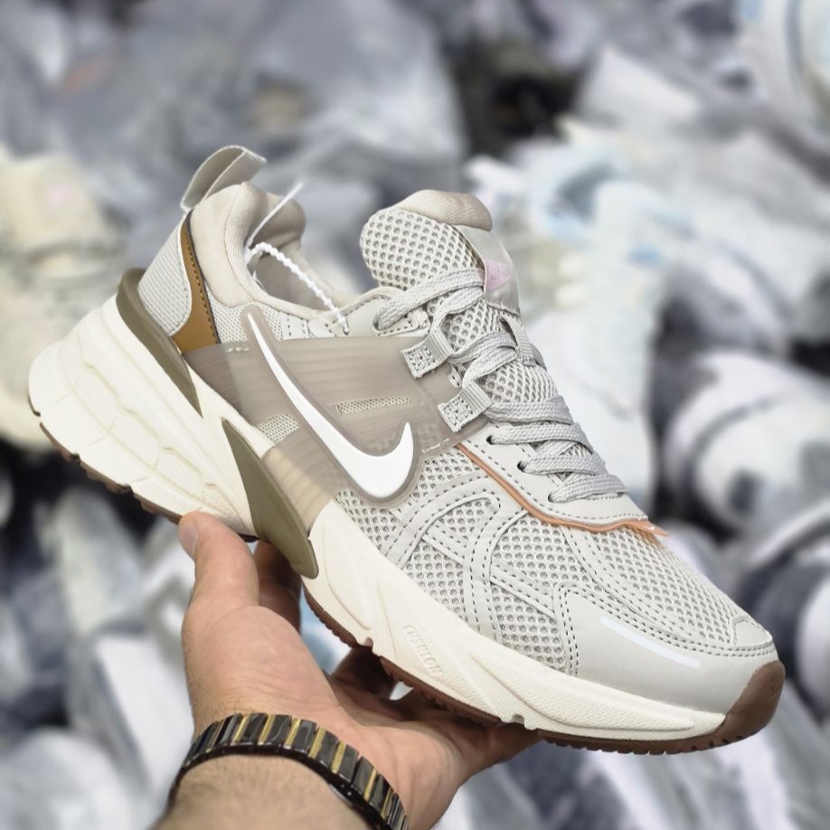 کتونی رانینگ و پیاده روی ست زنانه و مردانه نایک کلشون وی تو کی nike v2k / ضمانت ویتنام و کیفیت / سایز ۳۷ الا ۴۵