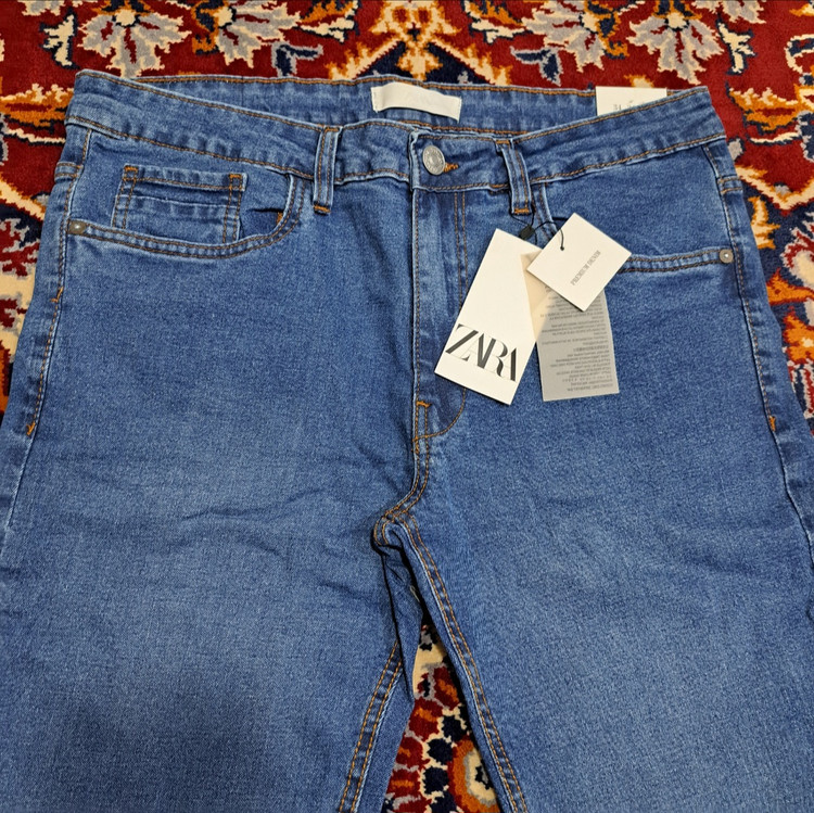 شلوار جین اورجینال برند زارا zara Jeans / آبی میانه / صمانت کیفیت / سایز ۳۸ الا ۵۰