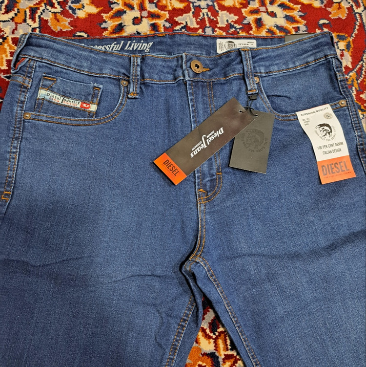 شلوار راسته اورجینال برند دیزل Diesel jeans / آبی تیره / ضمانت کیفیت / سایز ۳۸ الا ۵۰