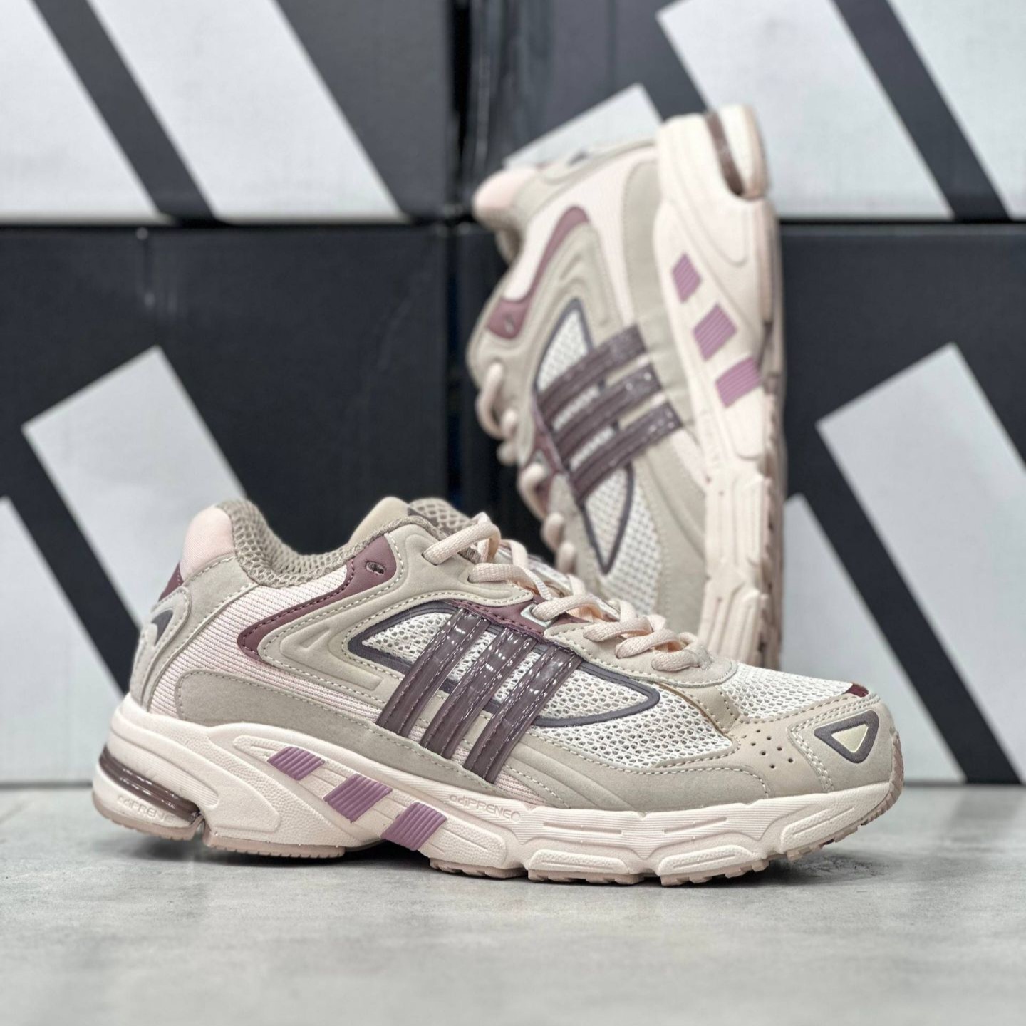 کفش اسپرت آدیداس فارماتون Adidas formation / ضمانت کیفیت و ویتنام / سایز ۴۰ الا ۴۵