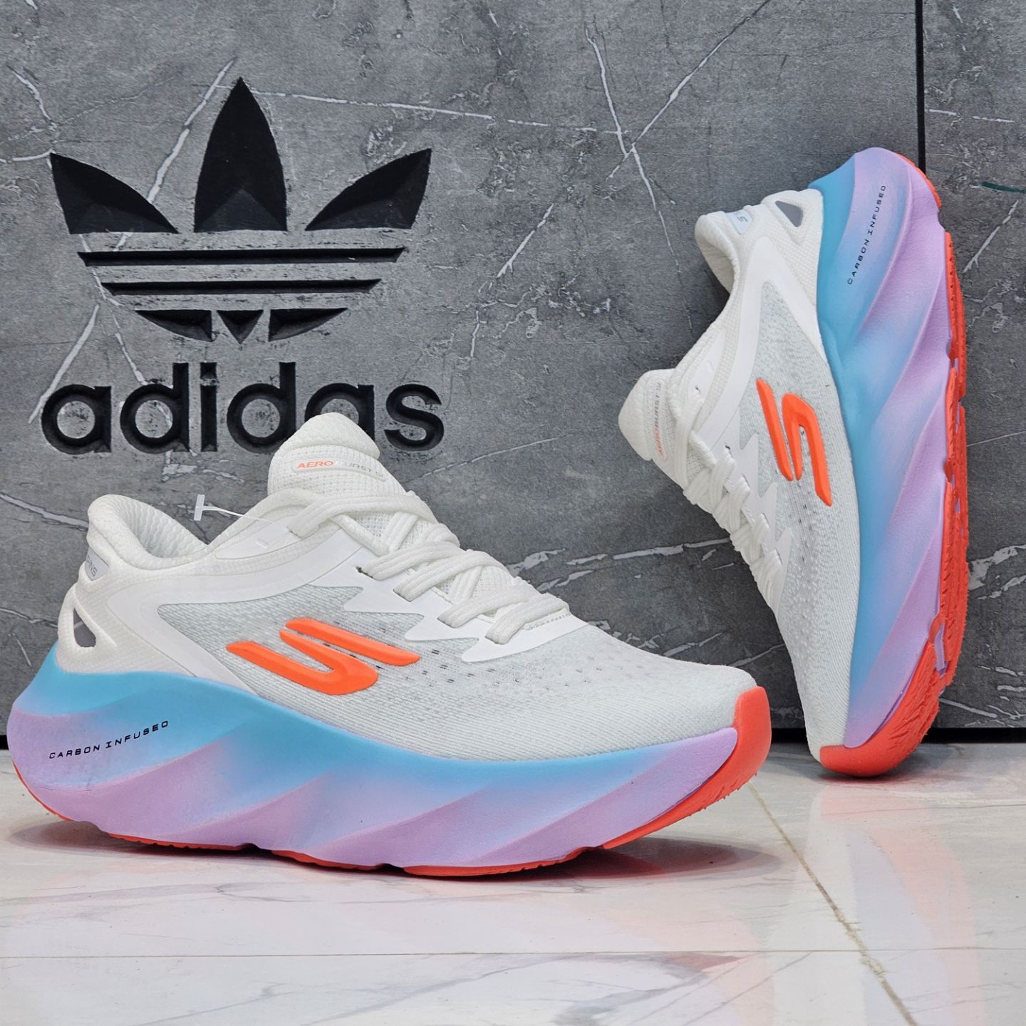 کتونی ویتنامی زنانه اسکیچرز هایپر برست Skechers hyper burst / مسترکوالیتی ضمانت کیفیت / سایز ۳۷ تا ۴۰