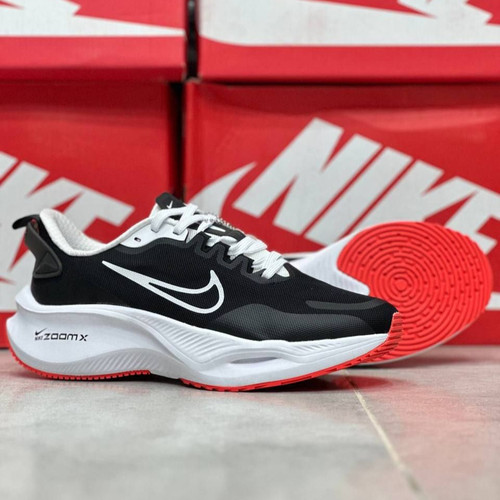 کتونی رانینگ و پیاده روی مردانه نایک زوم ایکس لبخندی nike zoom x / ضمانت ویتنامی و کیفیت / سایز ۴۰ الا ۴۵