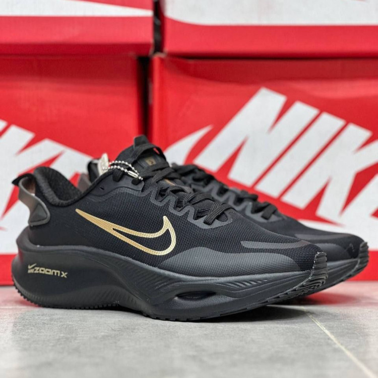 کتونی رانینگ و پیاده روی مردانه نایک زوم ایکس لبخندی nike zoom x / ضمانت ویتنامی و کیفیت / سایز ۴۰ الا ۴۵