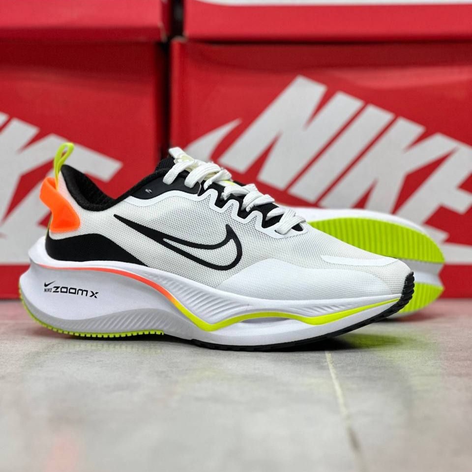کتونی رانینگ و پیاده روی مردانه نایک زوم ایکس لبخندی nike zoom x / ضمانت ویتنامی و کیفیت / سایز ۴۰ الا ۴۵