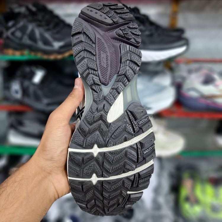 کتونی مسترکوالیتی آسیکس کاهانا ۸ asics kahana 8 / ضمانت کیفیت / سایز ۴۰ الا ۴۵
