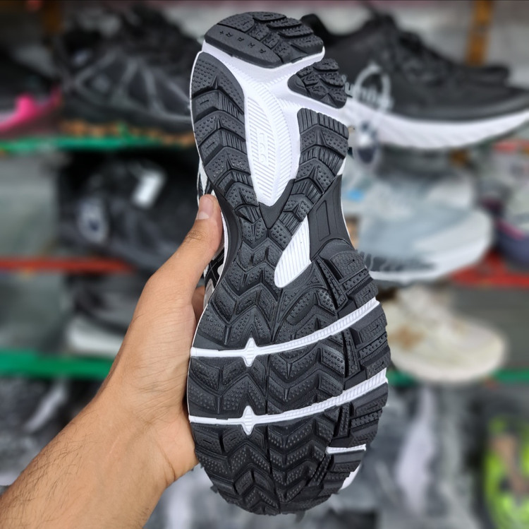 کتونی مسترکوالیتی آسیکس کاهانا ۸ asics kahana 8 / ضمانت کیفیت / سایز ۴۰ الا ۴۵