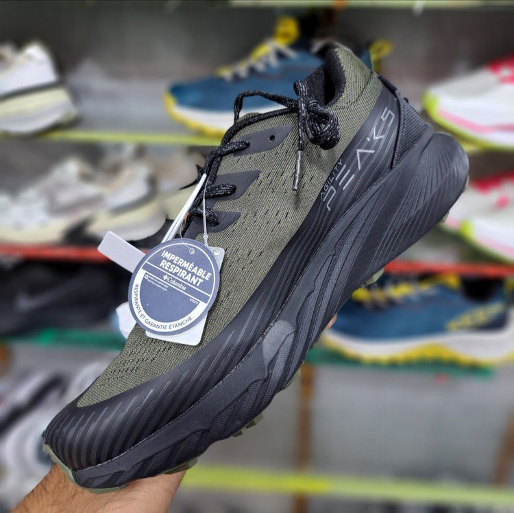 کتونی مسترکوالیتی کلمبیا گورتکس Colombia goretex / زیره ویبرام / ضمانت ویتنامی و کیفیت / سایز ۴۰ الا ۴۵