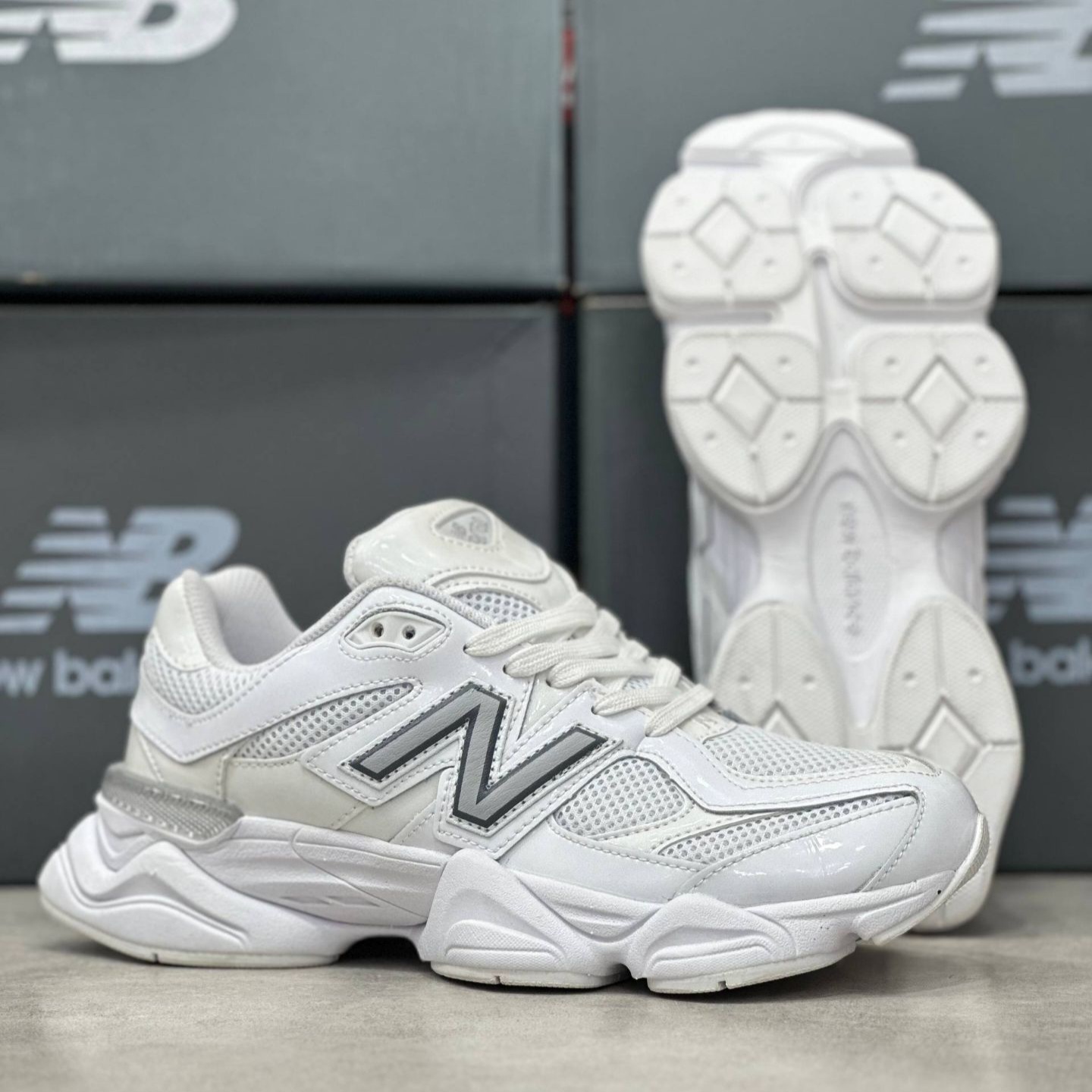 کتونی مسترکوالیتی نیوبالانس ۹۰۶۰ newbalance 9060 / ضمانت کیفیت و ویتنام / سایز ۴۰ الا ۴۵
