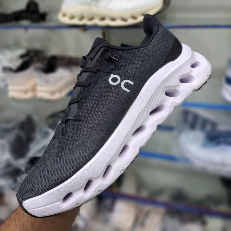 کتونی مسترکوالیتی کیوسی کلود تیلت On Running Qc Cloudtilt / ضمانت کیفیت و ویتنام / سایز ۴۰ الا ۴۵